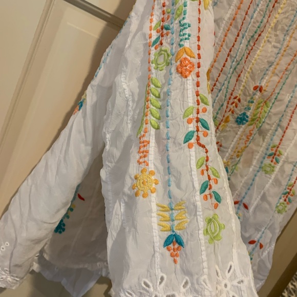 COPY - Johnny Was blouse, XL, gauzy white with colorful embroidery and eyelet d… - Picture 4 of 4